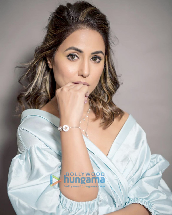 hina khan 5 9
