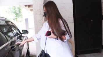 Ileana D’Cruz spotted at Bandra