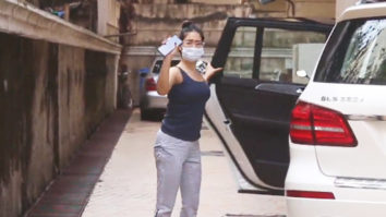 Kim Sharma spotted at her house in Bandra