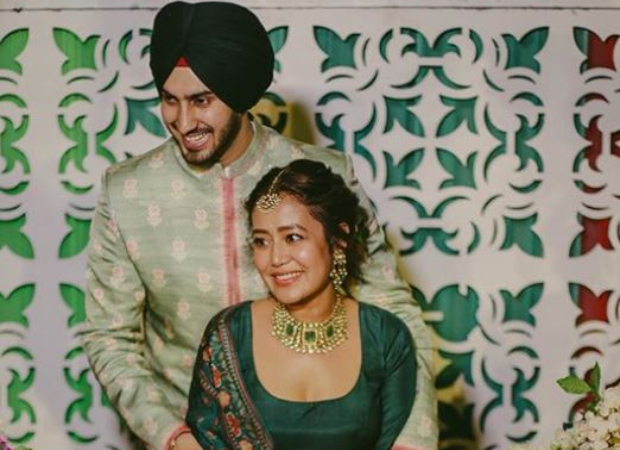 Neha Kakkar and Rohanpreet Singh get married in a Gurudwara in Delhi