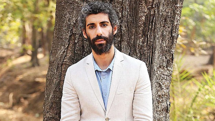 Ranbir Kapoor Ya Ranveer Singh? The BETTER Co-star? Jim Sarbh Reacts | Rapid Fire Ranbir Kapoor Ya Ranveer Singh? The BETTER Co-star? Jim Sarbh Reacts | Rapid Fire