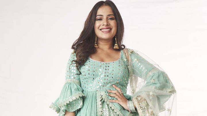 Sara Gurpal: “My all-time favourite actor is Shah Rukh Khan”| Rapid Fire | Bigg Boss 14 Sara Gurpal: “My all-time favourite actor is Shah Rukh Khan”| Rapid Fire | Bigg Boss 14