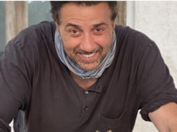 Sunny Deol poses with his birthday cake and thanks all his fans as he turns 64 
