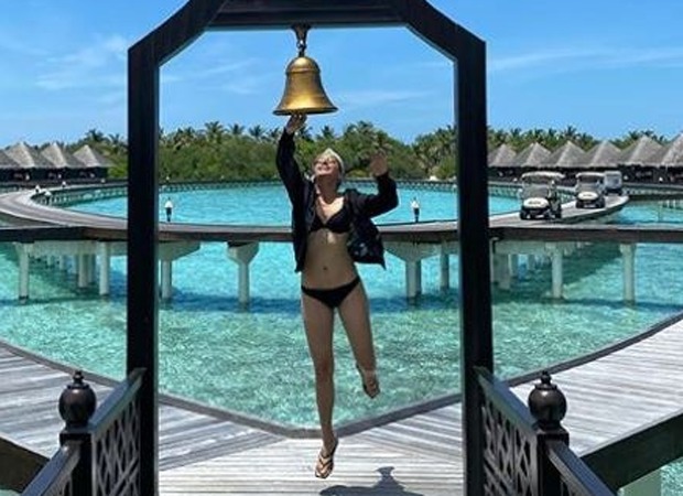Taapsee Pannu is ‘ringing out the bad times’ in Maldives in style 