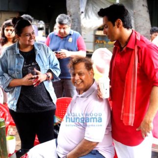 On The Sets Of The Movie Coolie No. 1