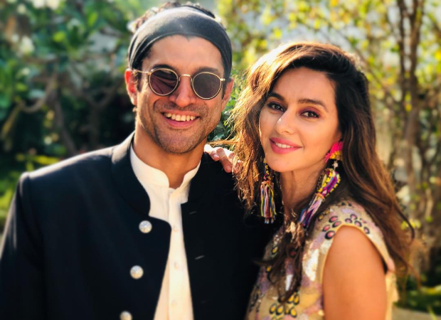 Farhan Akhtar and Shibani Dandekar are enjoying the beach life at Maldives