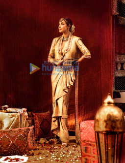 Celebrity Photos of Hina Khan