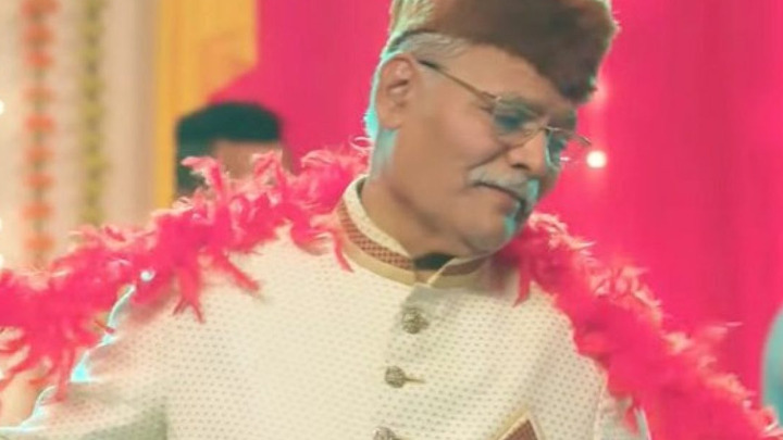 Mirzapur’s famous CHACHA aka Hemant Kapadiya Mamla DARR ka nahi IZZAT ka hain, ye line… Mirzapur’s famous CHACHA aka Hemant Kapadiya Mamla DARR ka nahi IZZAT ka hain, ye line…