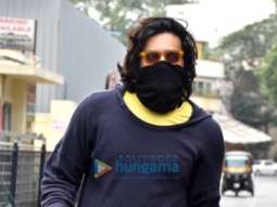 Photos: Ali Fazal snapped in Juhu