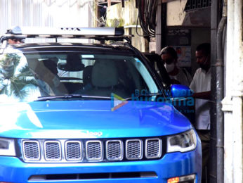 Photos: Amrita Singh and Ibrahim Ali Khan snapped at Bandra