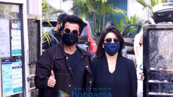 Photos: Anil Kapoor, Neetu Singh, Varun Dhawan and Kiara Advani snapped at the Kalina airport