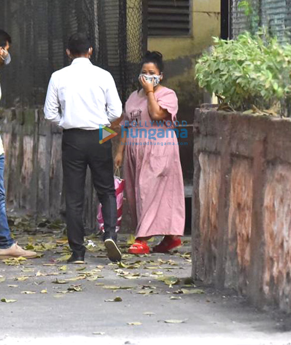 Photos: Bharti Singh leaves from judicial custody Photos: Bharti Singh leaves from judicial custody