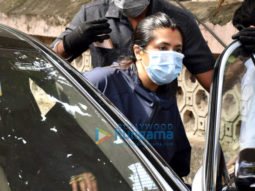 Photos: Ekta Kapoor snapped at Shree Mukteshwar Devalaya temple in Juhu