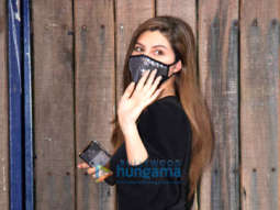 Photos: Elnaaz Norouzi spotted outside a dubbing studio in Bandra