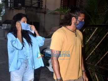 Photos: Farhan Akhtar, Shibani Dandekar, Zoya Akhtar, Satish Kaushik snapped at Javed Akhtar's house in Juhu