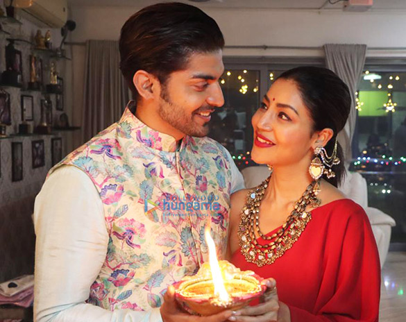 photos gurmeet choudhary and debina bonnerjee celebrate diwali at home 4