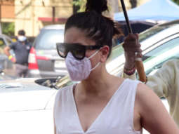 Photos: Kareena Kapoor Khan and Tiger Shroff snapped at the suburban studio
