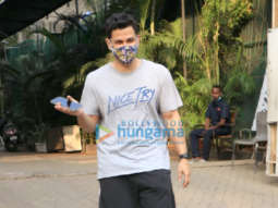 Photos: Kunal Kemmu snapped In Bandra