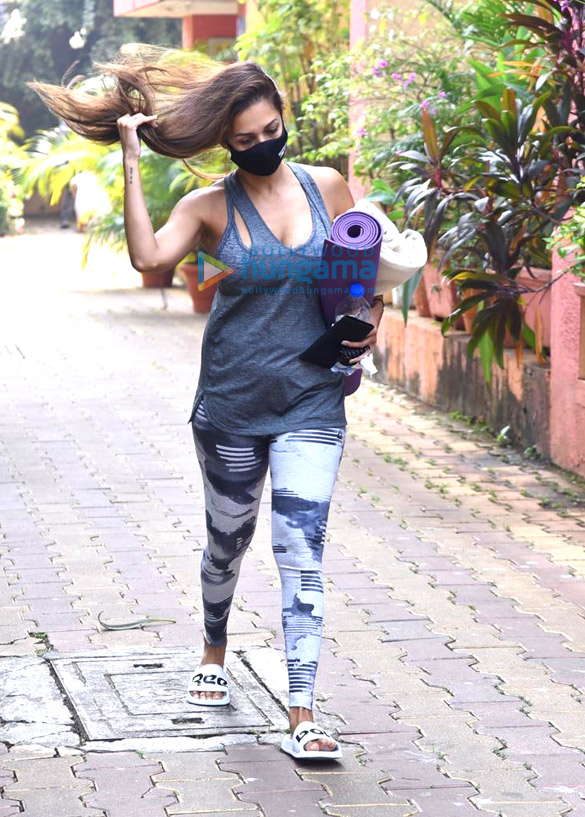 photos malaika arora snapped at bandra 4 2