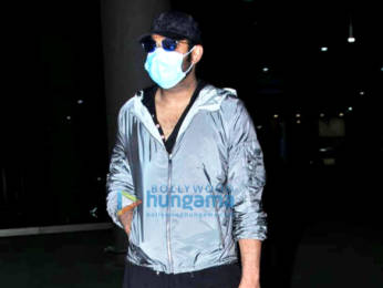 Photos: Prabhas spotted at Mumbai Airport