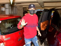 Photos: Ranbir Kapoor spotted at a dubbing studio