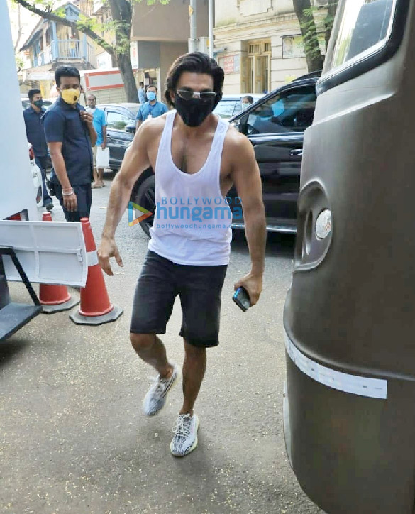 photos ranveer singh snapped in mumbai 1