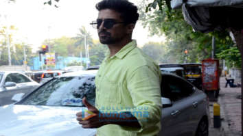 Photos: Saqib Saleem snapped in Juhu