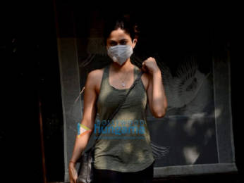 Photos: Shamita Shetty snapped in Juhu