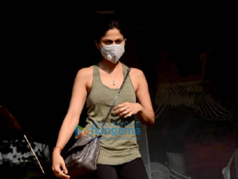Photos: Shamita Shetty snapped in Juhu