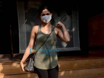 Photos: Shamita Shetty snapped in Juhu