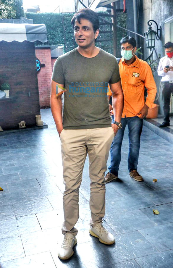 photos sonu sood snapped in juhu 2