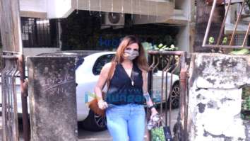 Photos: Sussanne Khan spotted at Kromakay salon in Juhu