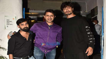 Photos: Vidyut Jammwal snapped in Khar