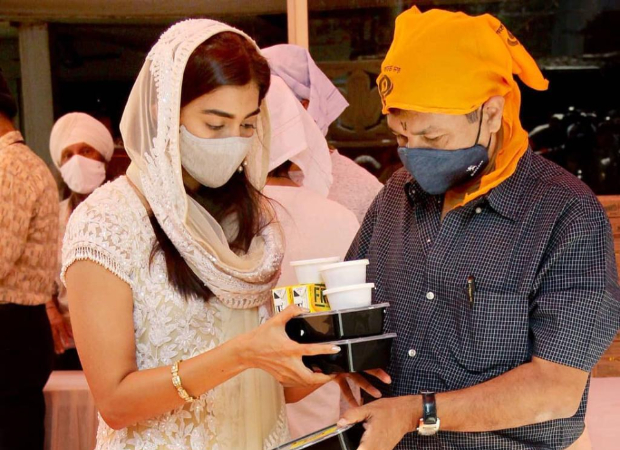 Pooja Hegde visits Gurudwara in Mumbai on the occasion of Gurpurab, shares photo
