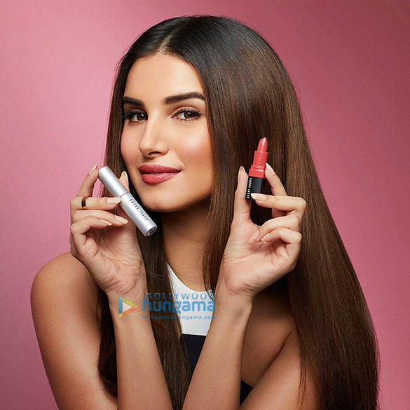 tara sutaria 26