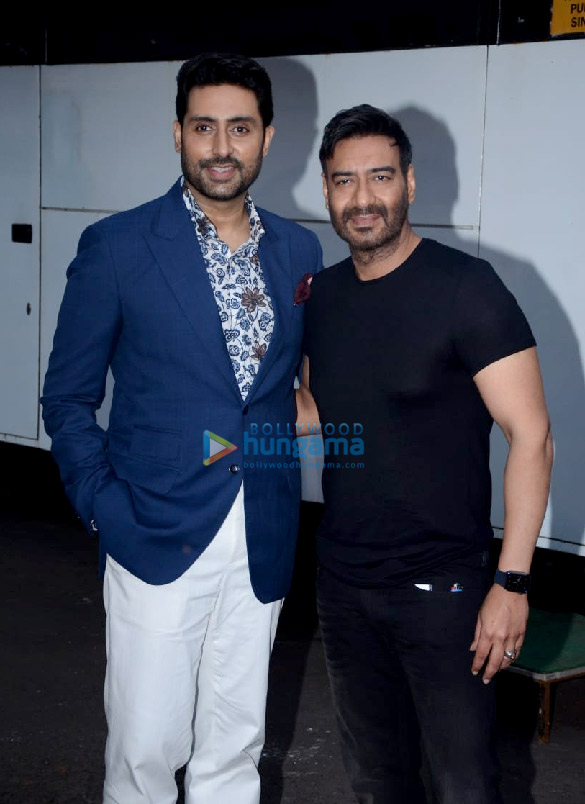 team bhuj the pride of india snapped on the kapil sharma show 2