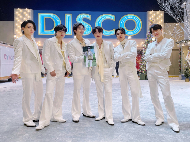 BTS brings the festive spirit with top-notch performances on 'Black Swan', 'Life Goes On' and 'Dynamite' BTS brings the festive spirit with top-notch performances on 'Black Swan', 'Life Goes On' and 'Dynamite'