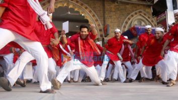 Movie Stills Of The Movie Coolie No.1