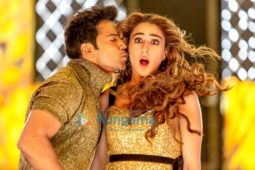 Movie Stills Of The Movie Coolie No.1
