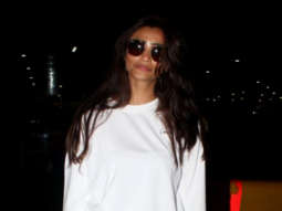 Daisy Shah spotted at Airport