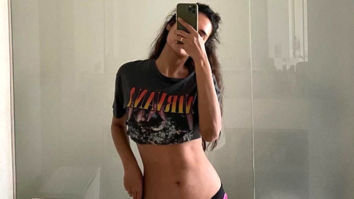 Esha Gupta’s skimpily dressed bathroom selfie goes viral