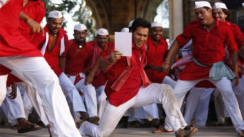 Even injured knees did not stop Varun Dhawan from acing his step for ‘Teri Bhabhi’