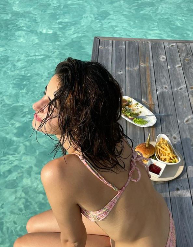 Check this out! Ananya Panday shares breathtaking pictures from her Maldives vacation with Ishaan Khatter