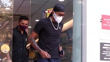 Hardik Pandya spotted at Vijay Sales store Bandra