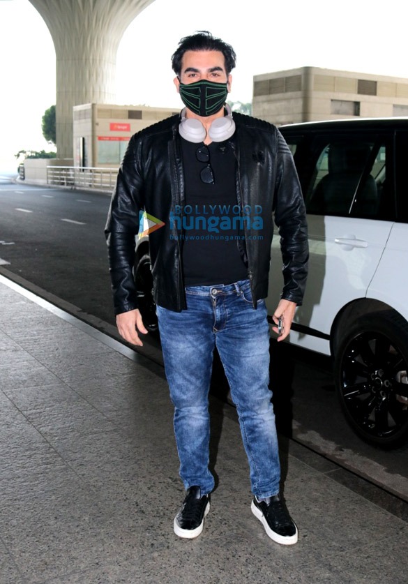 photos arbaaz khan snapped at the airport 3