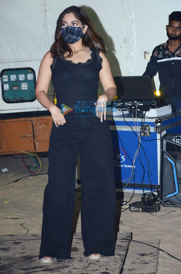 photos bhumi pednekar snapped promoting her film durgamati the myth 3 3