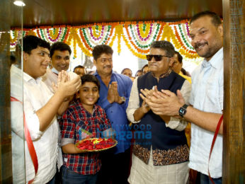 Photos: Gajraj Rao and Dayanand Shetty at the inauguration of Niranjan B Bhandary's Fab Cut unisex Salon in Oshiwara