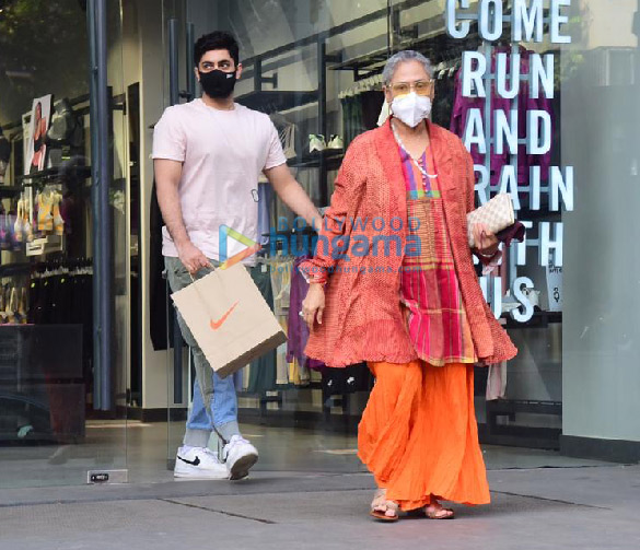 Photos: Jaya Bachchan snapped with grandson at Santacruz