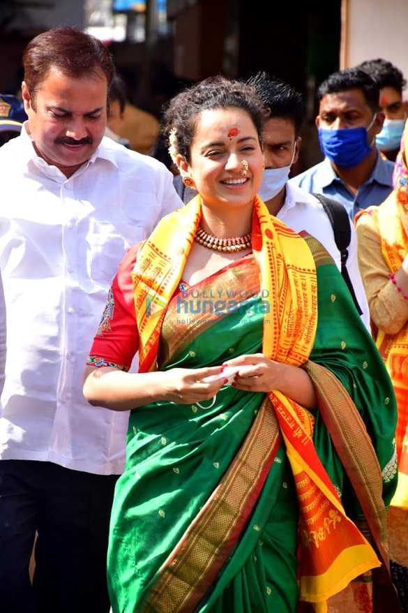 photos kangana ranaut and her sister snapped visiting siddhivinayak temple 3