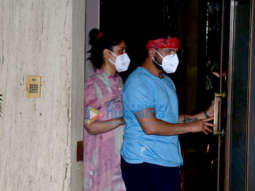 Photos: Kareena Kapoor Khan and Saif Ali Khan spotted in Bandra